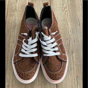Jellypop Leopard Sneaker Size 8-1/2 M